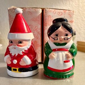 Vintage Mr + Mrs Santa Salt + Pepper Shakers Josef Originals